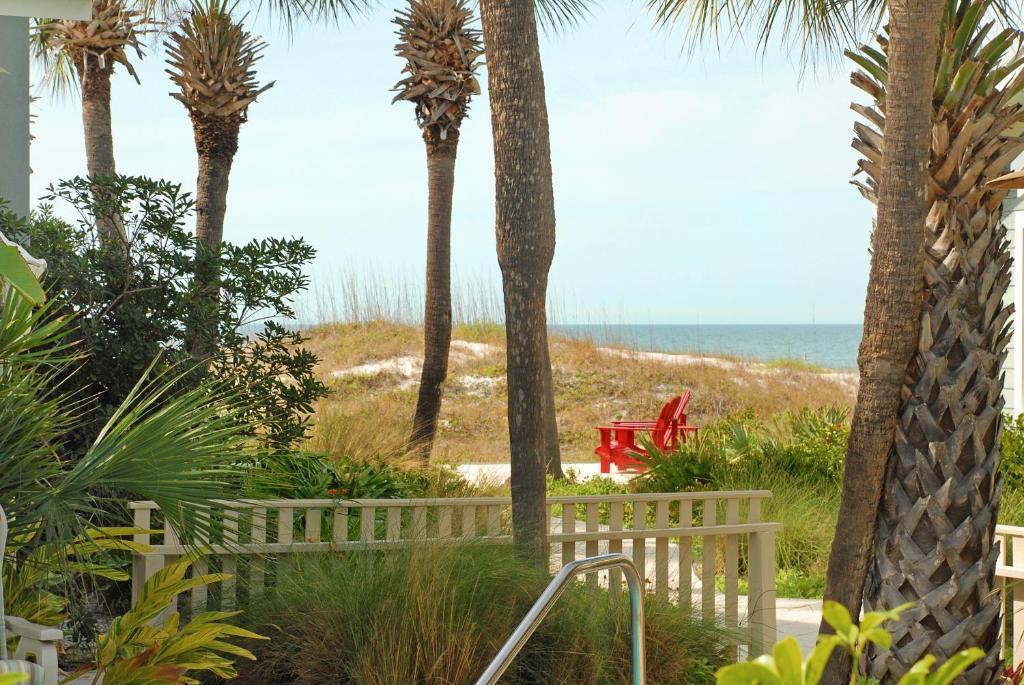 Gulfside Resorts Indian Rocks Beach Exterior photo